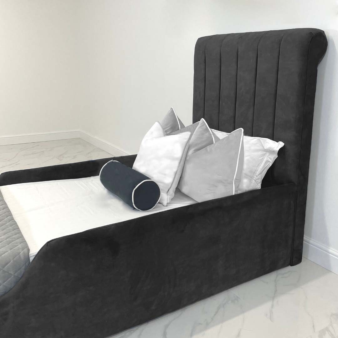 “Sleigh children bed”