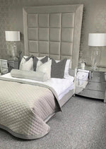 Load image into Gallery viewer, Franklin luxury upholstered bed