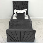 Load image into Gallery viewer, Majestic kids bed design
